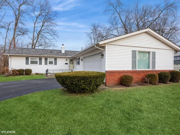 209 Stanley St, Valparaiso, IN 46383