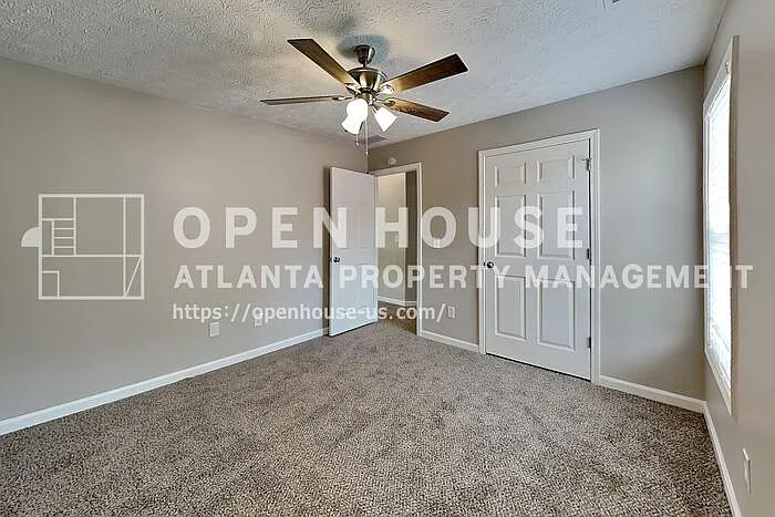 2305 Luther Ter SW — Photo 15