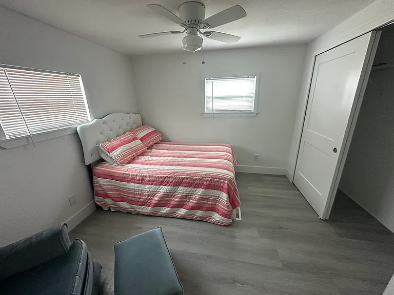 882 Hawthorn Cir — Photo 9