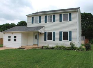 620 Green Spring Dr, Bear, DE 19701