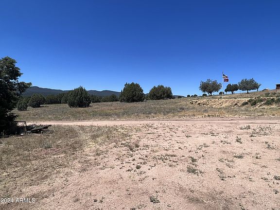 3rd image of 2052 W Wildflower Way #2