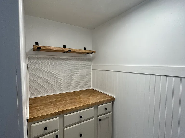 3768 Niagara Dr — Photo 9