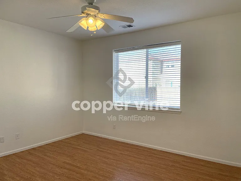 13955 E 105th Ave — Photo 8