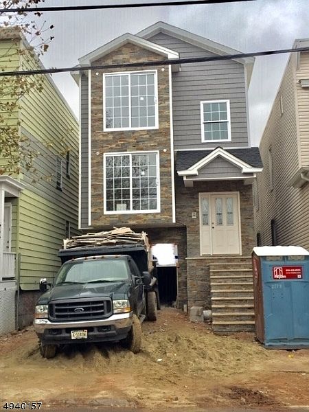 2nd image of 436 Fulton St