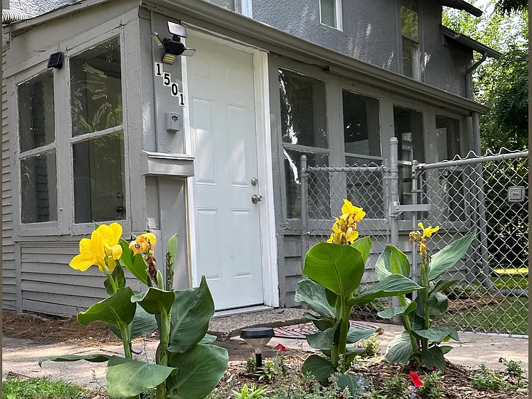 1501 Logan Ave N — Photo 14