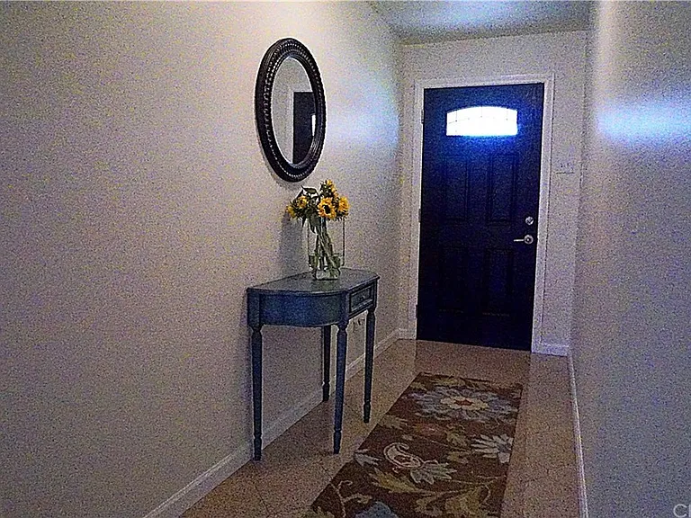 5277 Peacock Ln — Photo 4