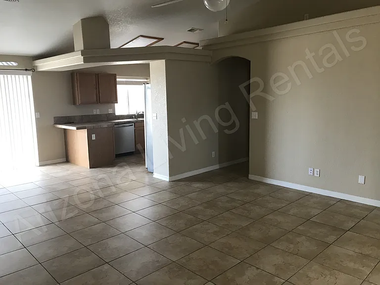 1710 Avalon Ave — Photo 4