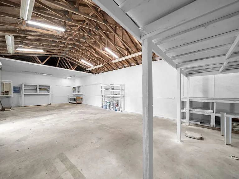 2950 Packinghouse Rd — Photo 39