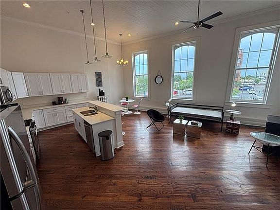 2nd image of 229 N Peters St #204