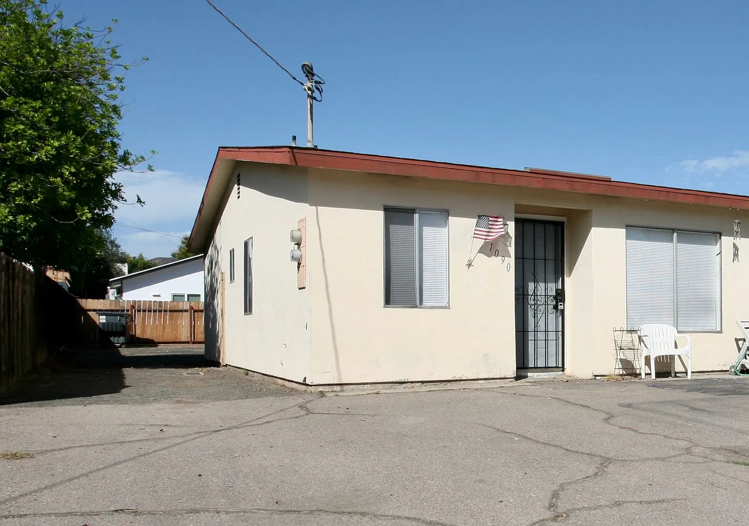 Sumner 1090-92 — Photo 1