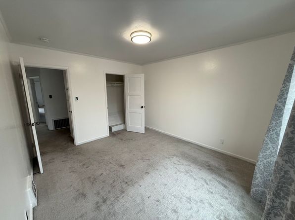 360 Chester Ave