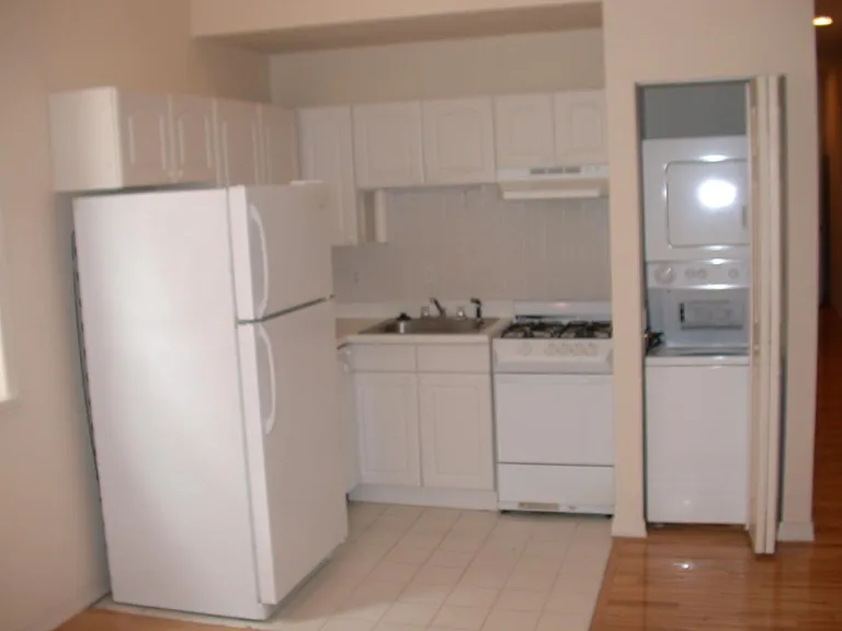 214 Market St #2R — Photo 4