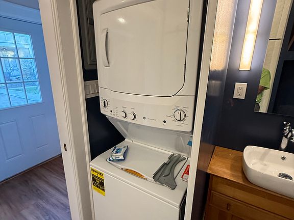 5th image of 2454 S Gramercy Park