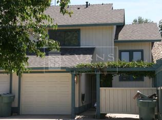 1107 S Pinkham St, Visalia, CA 93292