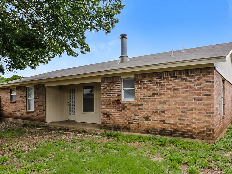 8120 Camelot Rd — Photo 19