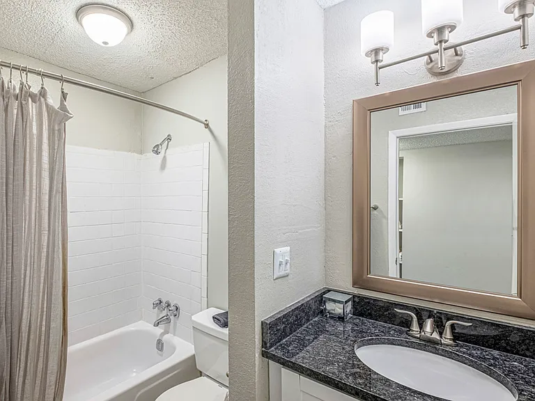 Springdale Glen — Photo 12