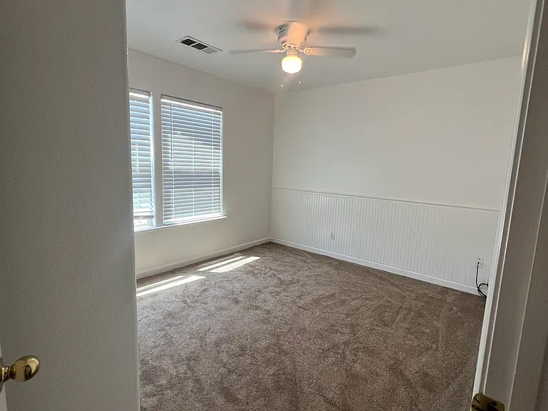 637 Glenn View Ct — Photo 9