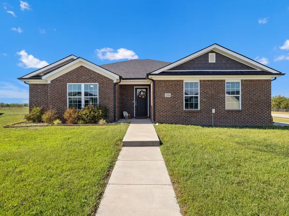 208 Page Dr, Richmond, KY 40475