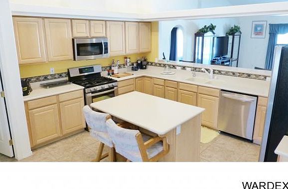 4th image of 5882 S Desert Lakes Dr