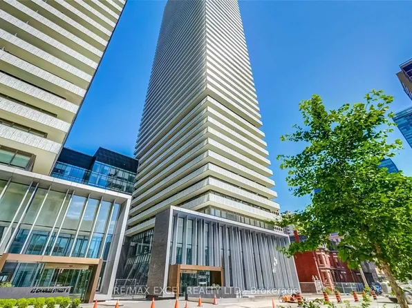 50 Charles St S, Toronto, ON
