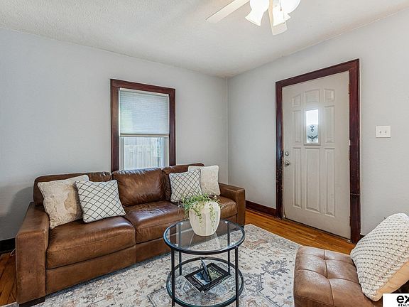 4th image of 612 Avenue C