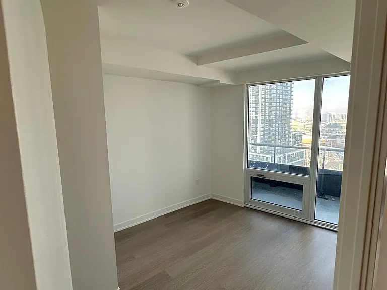 448 Burnhamthorpe Rd W #1205 — Photo 3