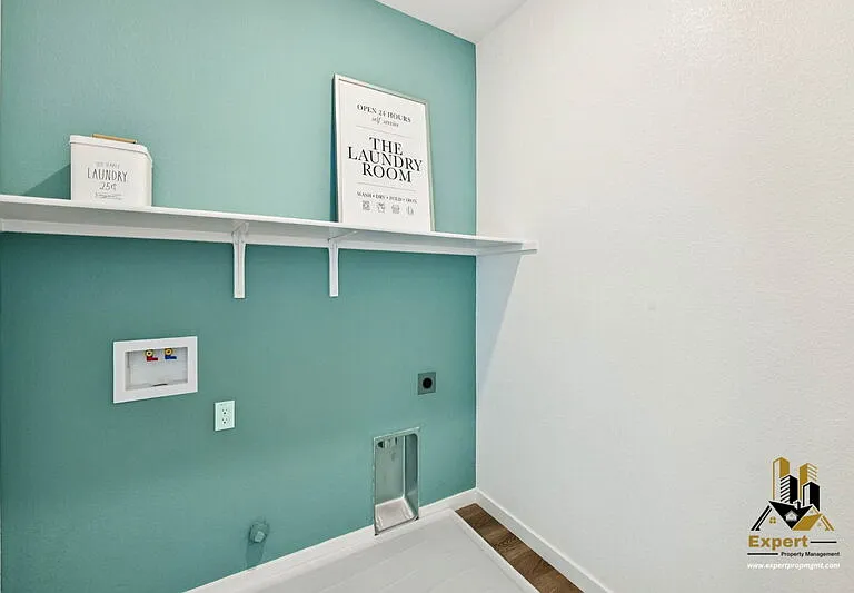 8647 Starburst Way — Photo 13