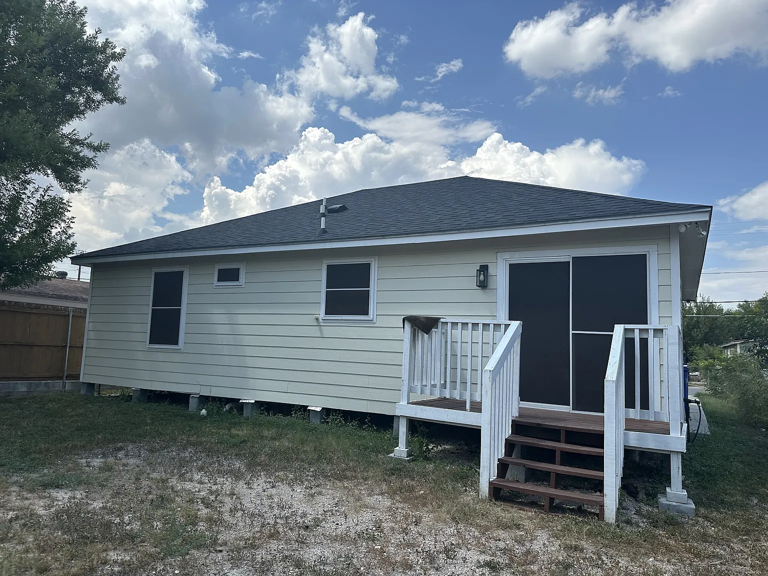 2213 Diaz Avenue - 1 — Photo 3