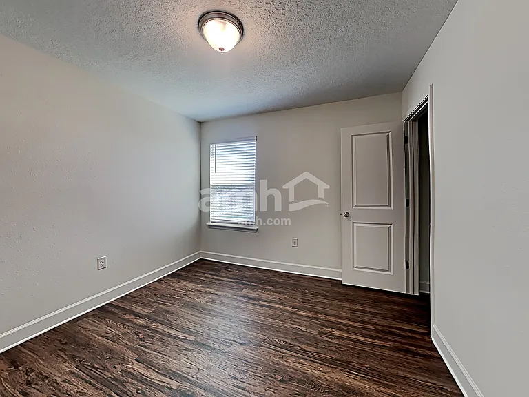 1261 Tan Tara Trl — Photo 31