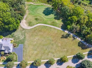 124 Woodfield Ct, Grand Blanc, MI
