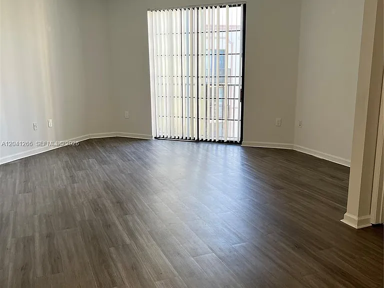 1919 Van Buren St #818A — Photo 19