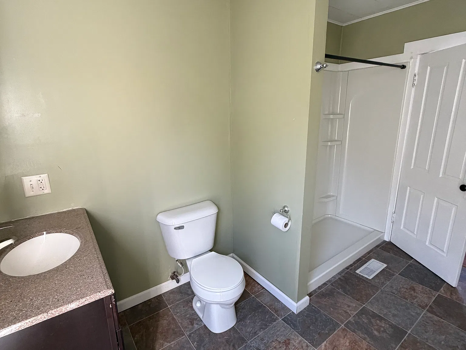 1 bed, $1,200 — Photo 4