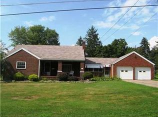 216 W Meyer Ave, New Castle, PA