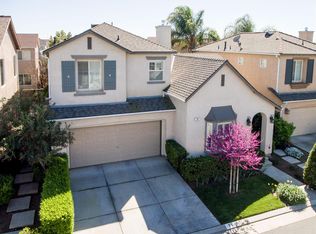 74 W Scandia Ln, Clovis, CA