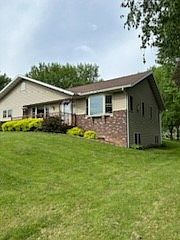 3rd image of 635 Sobotta Street
