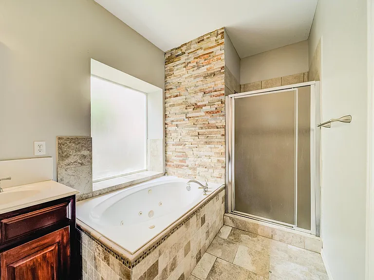 4618 Devonshire Dr — Photo 29