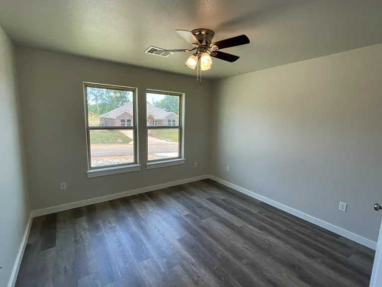 20 Watch Hill Dr — Photo 7