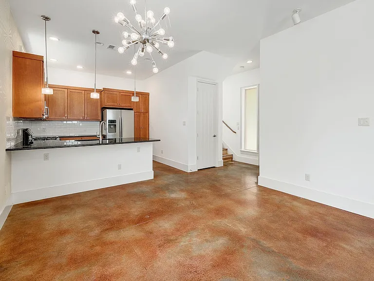 1601 Houston St #3 — Photo 13