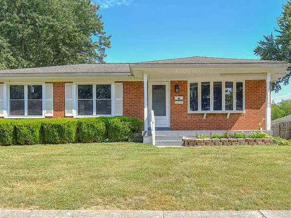 11713 Dearing Woods Dr, Louisville, KY 40272