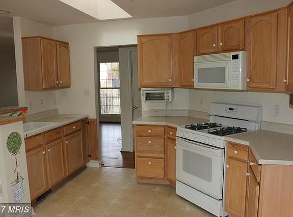 5th image of 13004 Primrose Ln
