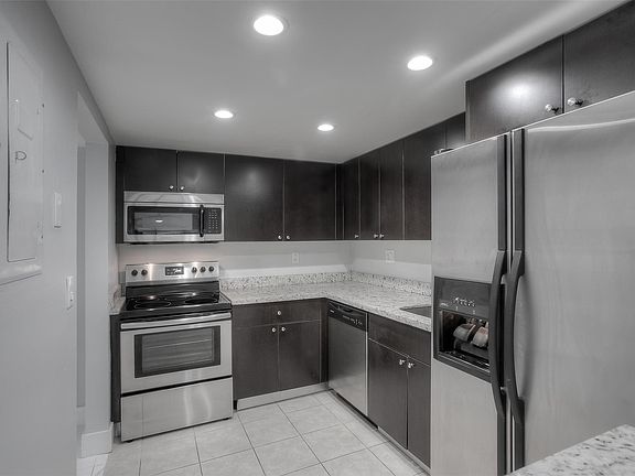 2nd image of 303 Racquet Club Rd APT 312