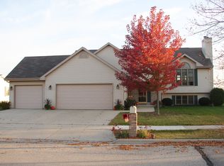 457 Southview Dr, Fond Du Lac, WI 54937