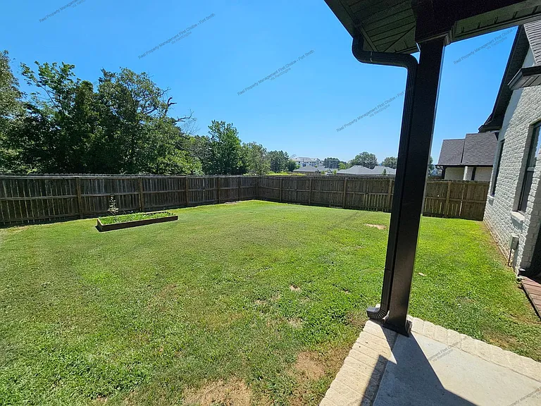 9907 Landry Dr — Photo 18