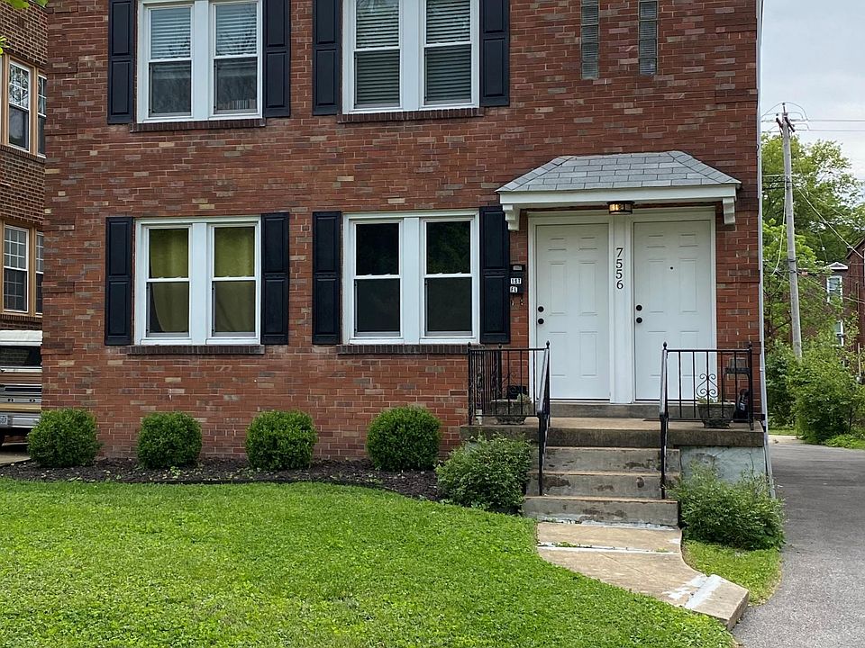 Lovely 1930's Richmond Heights duplex, updated and move-in ready!