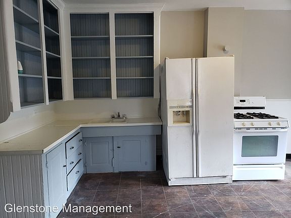 2nd image of 50-56 Hunters Ave #521