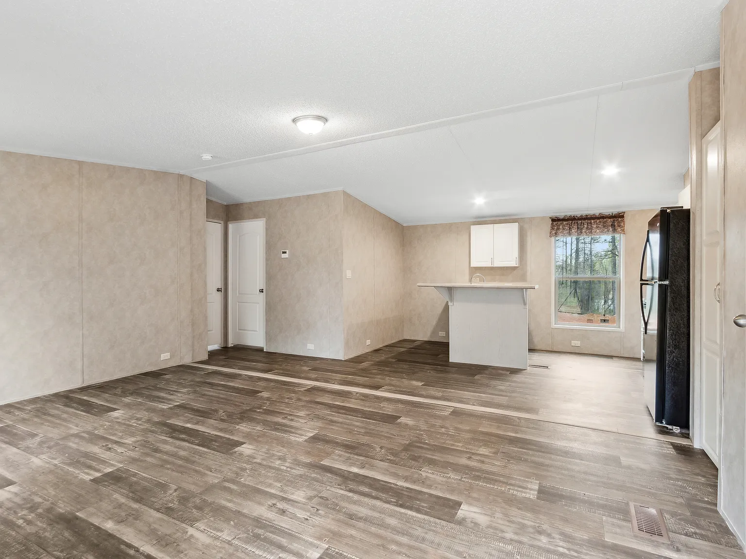 3530 Suggs Rd — Photo 1