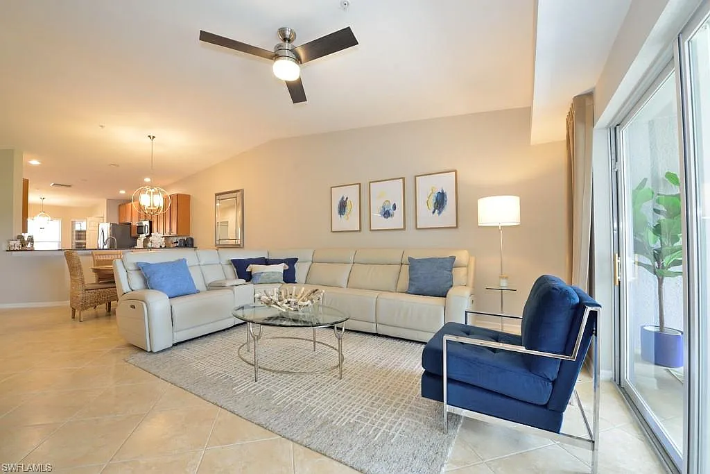 2 bed, 2.0 bath, 1414 sqft, $6,900 — Photo 2