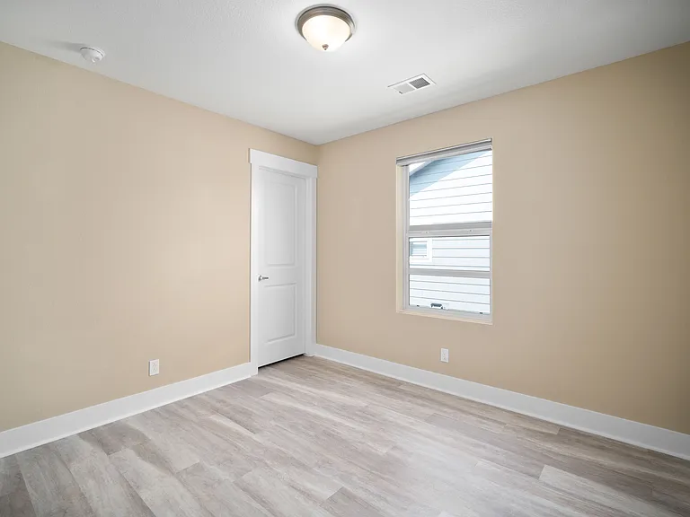 572 S Vance Ct — Photo 7