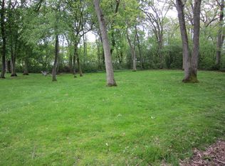 1045 N East Rd, Antioch, IL 60002