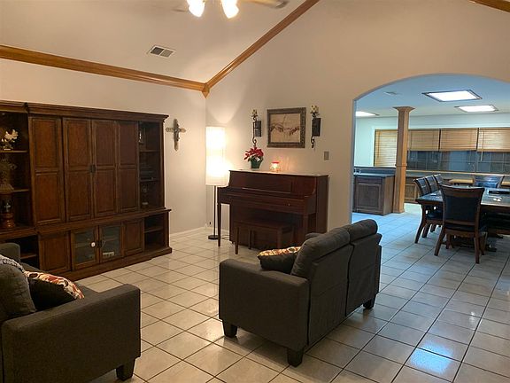 3rd image of 3905 Calle Guadalajara